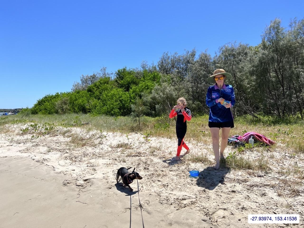 Wavebreak Island — photograph 7 of 22