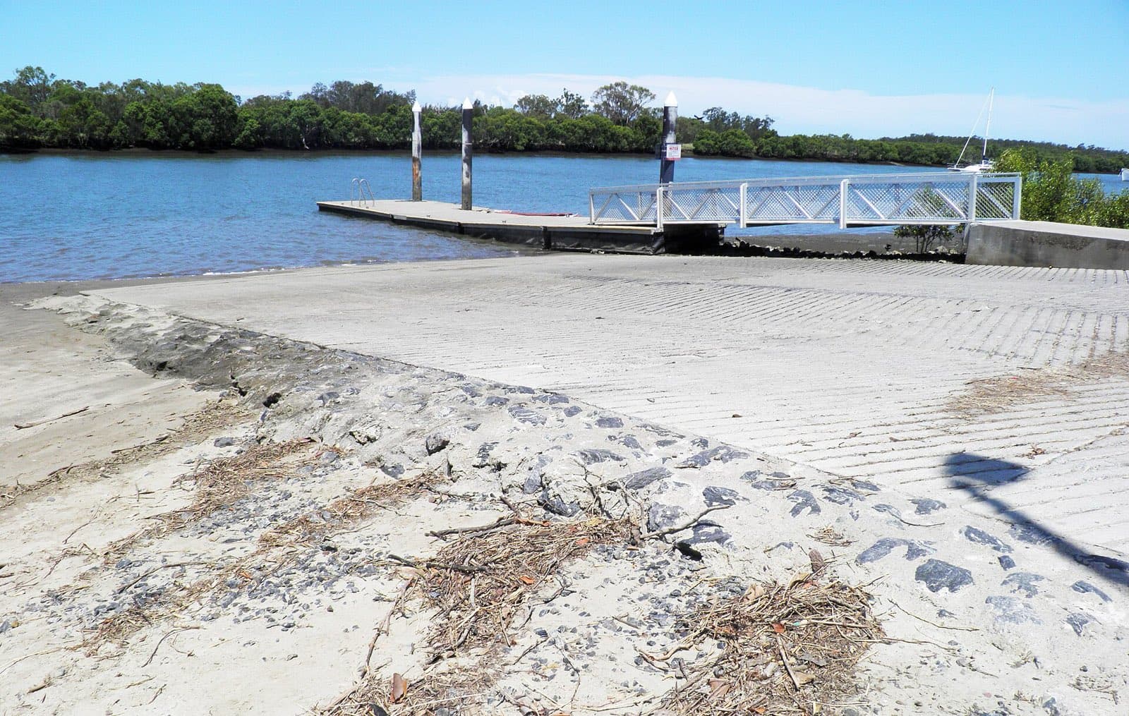 Nudgee Beach, Nudgee Road