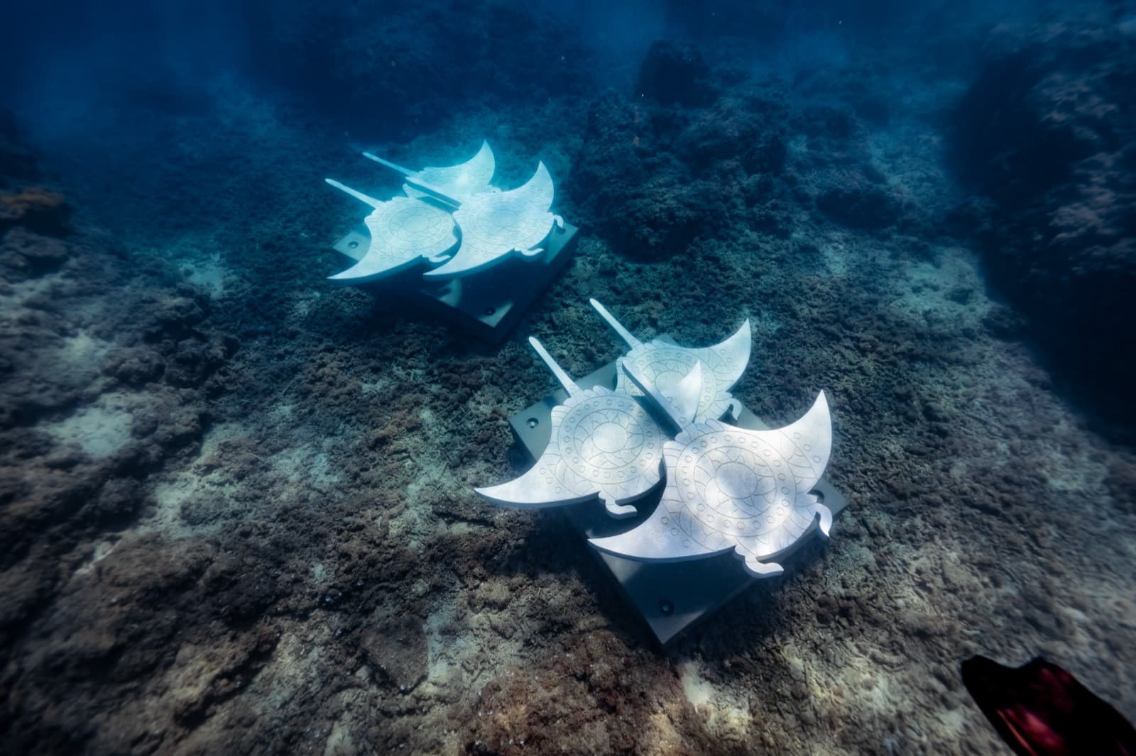 Sculpture - Migration of the Mantas (Whitsundays)