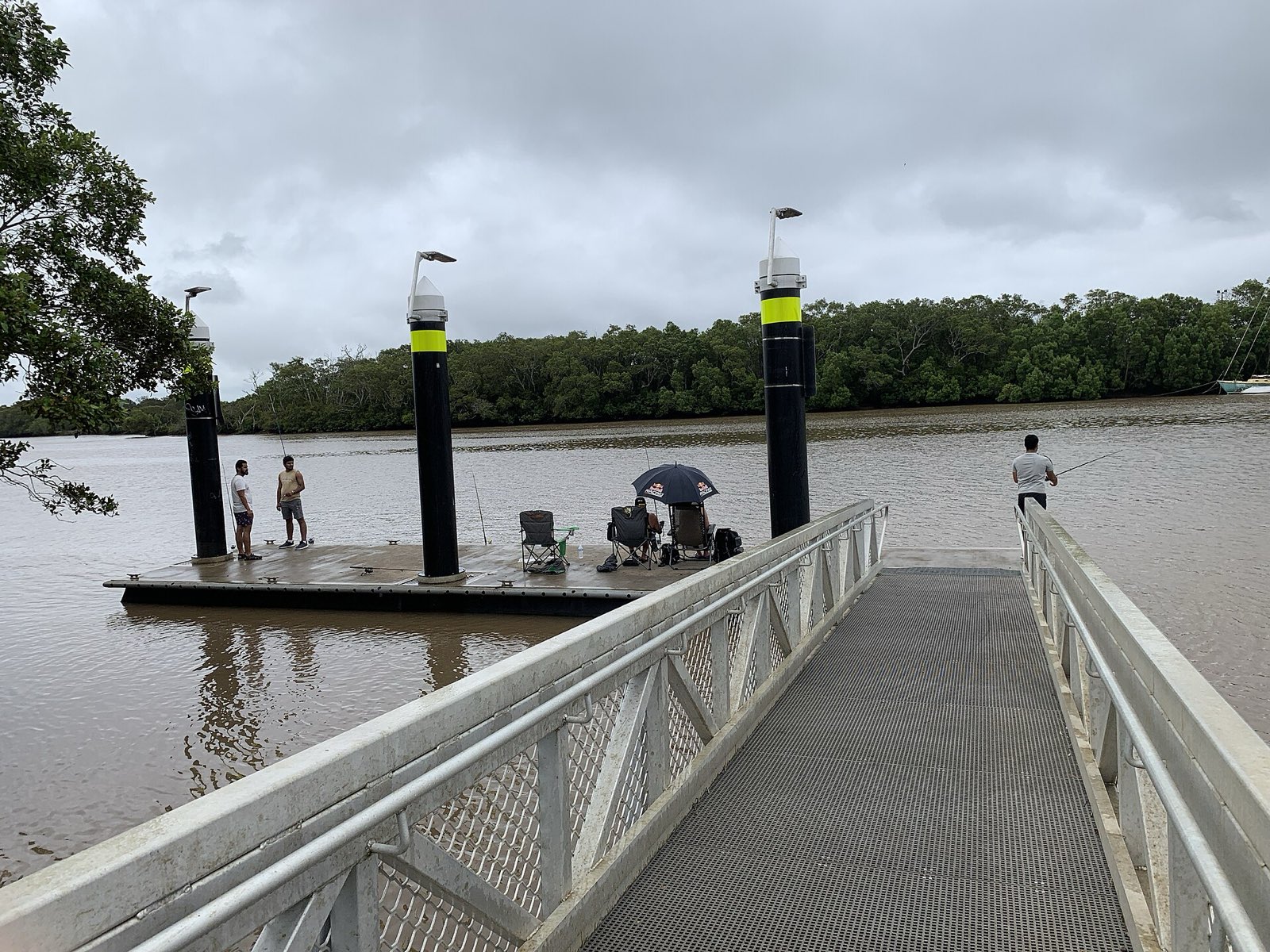 The jetty and floating pontoon beside the ramp